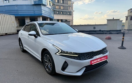 KIA K5, 2021 год, 2 500 000 рублей, 24 фотография