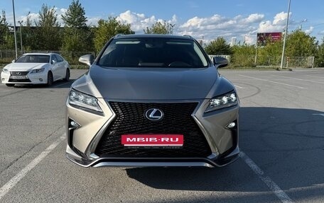 Lexus RX IV рестайлинг, 2017 год, 4 000 000 рублей, 1 фотография