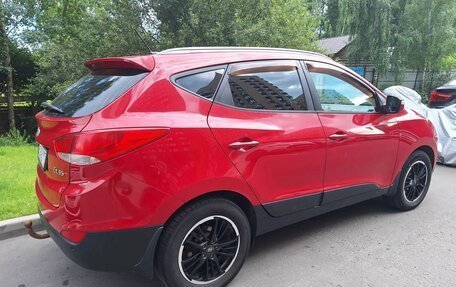 Hyundai ix35 I рестайлинг, 2013 год, 800 000 рублей, 2 фотография