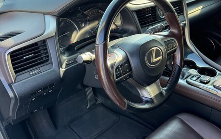 Lexus RX IV рестайлинг, 2017 год, 4 000 000 рублей, 10 фотография