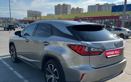Lexus RX IV рестайлинг, 2017 год, 4 000 000 рублей, 7 фотография