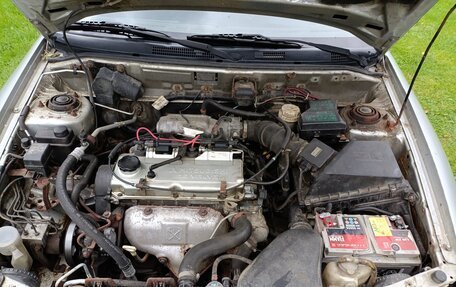 Mitsubishi Carisma I, 2002 год, 250 000 рублей, 6 фотография