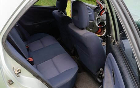 Mitsubishi Carisma I, 2002 год, 250 000 рублей, 17 фотография
