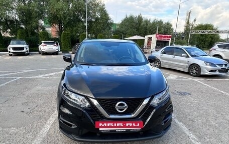 Nissan Qashqai, 2021 год, 2 000 000 рублей, 2 фотография
