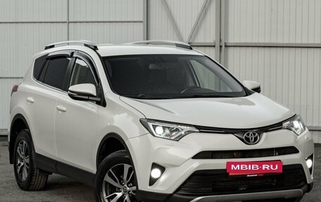Toyota RAV4, 2016 год, 2 200 000 рублей, 3 фотография