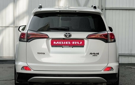 Toyota RAV4, 2016 год, 2 200 000 рублей, 6 фотография