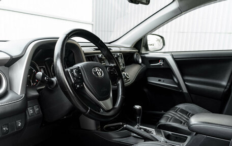 Toyota RAV4, 2016 год, 2 200 000 рублей, 11 фотография