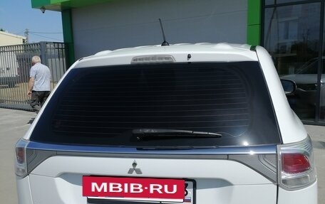 Mitsubishi Outlander III рестайлинг 3, 2012 год, 1 250 000 рублей, 2 фотография