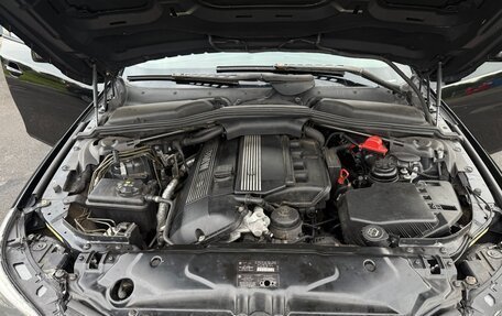 BMW 5 серия, 2005 год, 900 000 рублей, 13 фотография