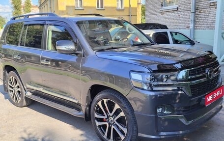 Toyota Land Cruiser 200, 2011 год, 3 950 000 рублей, 2 фотография