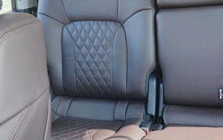 Toyota Land Cruiser 200, 2011 год, 3 950 000 рублей, 10 фотография