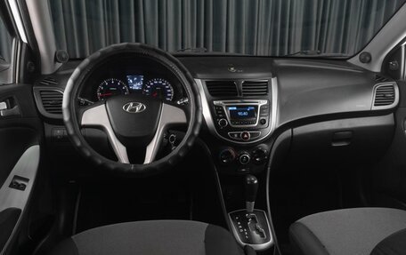 Hyundai Solaris II рестайлинг, 2013 год, 869 000 рублей, 6 фотография