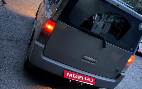 Toyota bB I рестайлинг, 2001 год, 450 000 рублей, 2 фотография