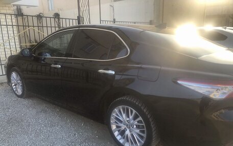 Toyota Camry, 2019 год, 2 450 000 рублей, 6 фотография