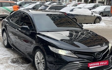Toyota Camry, 2019 год, 2 450 000 рублей, 2 фотография