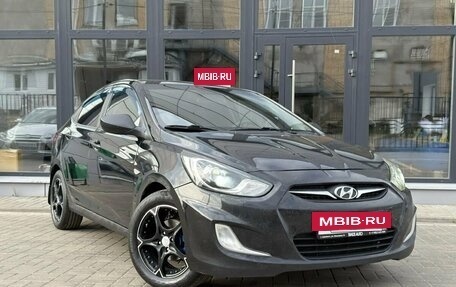Hyundai Solaris II рестайлинг, 2011 год, 590 000 рублей, 3 фотография