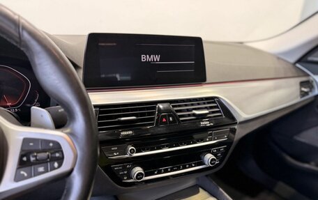 BMW 5 серия, 2019 год, 4 559 900 рублей, 16 фотография