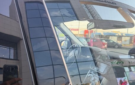 Land Rover Range Rover IV рестайлинг, 2014 год, 3 580 000 рублей, 8 фотография