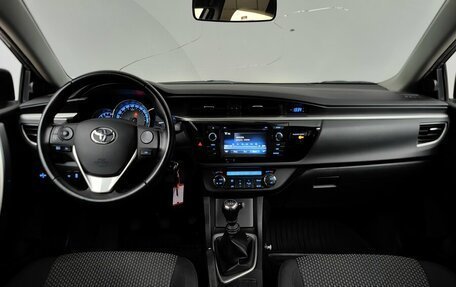 Toyota Corolla, 2015 год, 1 245 000 рублей, 12 фотография