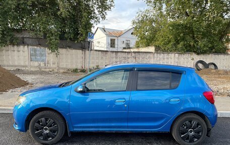 Renault Sandero II рестайлинг, 2014 год, 830 000 рублей, 2 фотография
