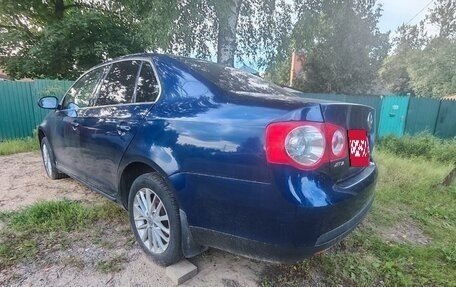 Volkswagen Jetta VI, 2006 год, 285 000 рублей, 3 фотография