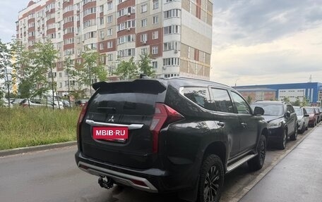 Mitsubishi Montero Sport, 2022 год, 4 500 000 рублей, 3 фотография