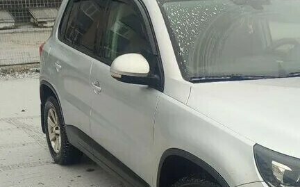 Volkswagen Tiguan I, 2012 год, 1 350 000 рублей, 2 фотография