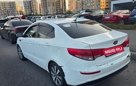 KIA Rio III рестайлинг, 2016 год, 700 000 рублей, 4 фотография