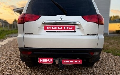 Mitsubishi Pajero Sport II рестайлинг, 2013 год, 1 300 000 рублей, 4 фотография