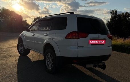 Mitsubishi Pajero Sport II рестайлинг, 2013 год, 1 300 000 рублей, 13 фотография