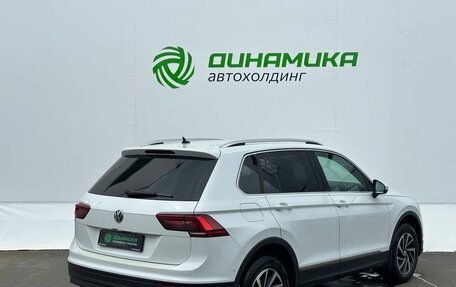 Volkswagen Tiguan II, 2018 год, 2 090 000 рублей, 5 фотография