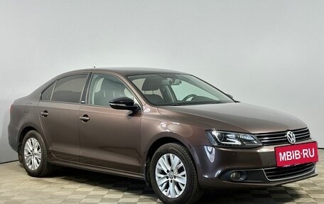 Volkswagen Jetta VI, 2014 год, 1 370 000 рублей, 7 фотография