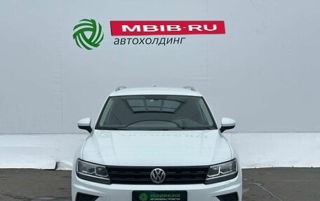 Volkswagen Tiguan II, 2018 год, 2 090 000 рублей, 2 фотография