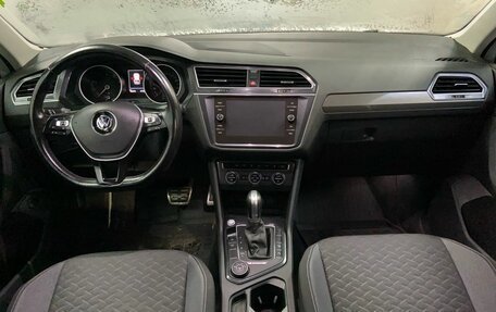 Volkswagen Tiguan II, 2018 год, 2 090 000 рублей, 12 фотография