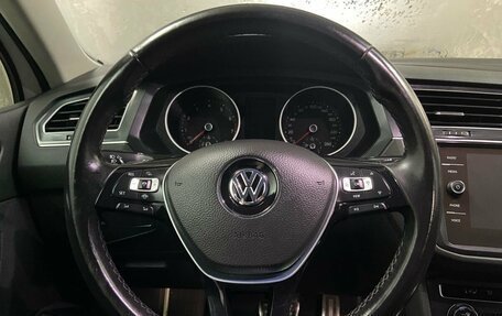 Volkswagen Tiguan II, 2018 год, 2 090 000 рублей, 14 фотография