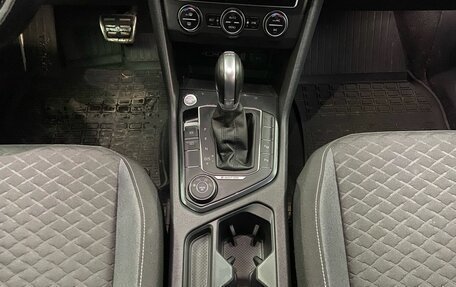 Volkswagen Tiguan II, 2018 год, 2 090 000 рублей, 13 фотография