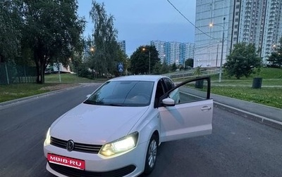 Volkswagen Polo VI (EU Market), 2014 год, 750 000 рублей, 1 фотография