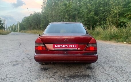 Mercedes-Benz E-Класс, 1993 год, 200 000 рублей, 3 фотография