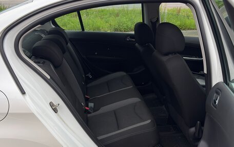 Peugeot 408 I рестайлинг, 2016 год, 682 000 рублей, 14 фотография