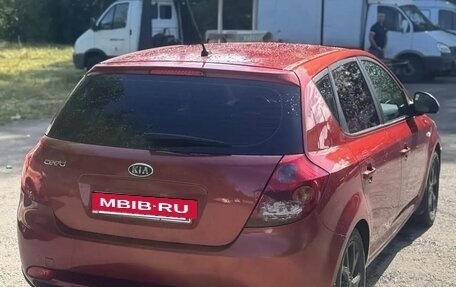 KIA cee'd I рестайлинг, 2009 год, 550 000 рублей, 18 фотография