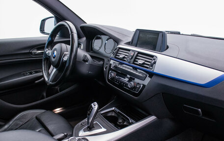 BMW 1 серия, 2018 год, 1 890 000 рублей, 10 фотография