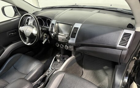 Mitsubishi Outlander III рестайлинг 3, 2012 год, 1 299 800 рублей, 3 фотография