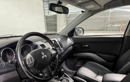 Mitsubishi Outlander III рестайлинг 3, 2012 год, 1 299 800 рублей, 8 фотография