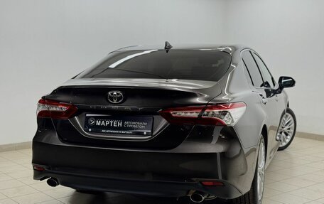 Toyota Camry, 2020 год, 3 120 000 рублей, 6 фотография