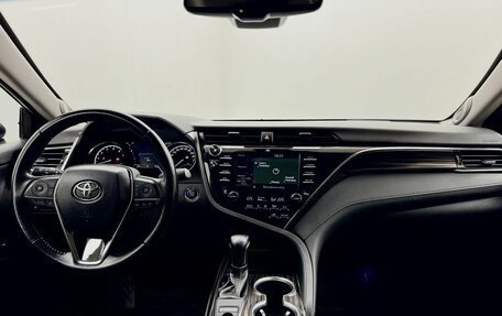 Toyota Camry, 2020 год, 3 120 000 рублей, 21 фотография