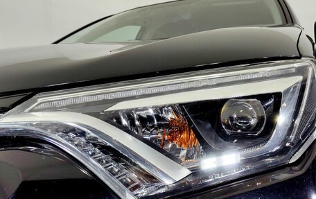 Toyota RAV4, 2019 год, 2 525 000 рублей, 10 фотография