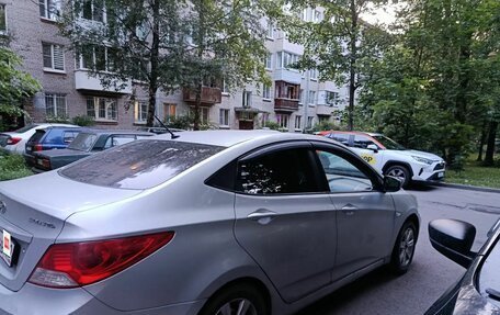 Hyundai Solaris II рестайлинг, 2012 год, 380 000 рублей, 3 фотография