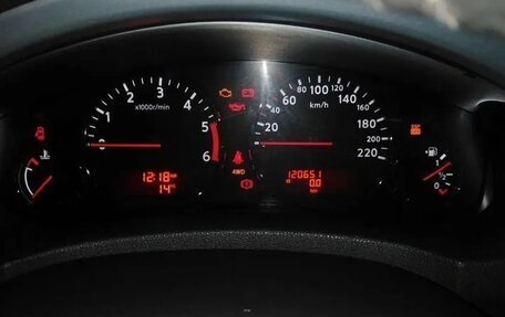 Nissan Pathfinder, 2011 год, 1 900 000 рублей, 7 фотография