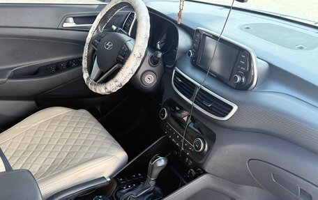 Hyundai Tucson III, 2019 год, 2 300 000 рублей, 7 фотография