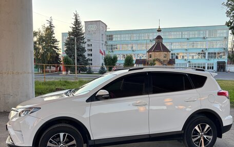 Toyota RAV4, 2016 год, 2 100 000 рублей, 12 фотография